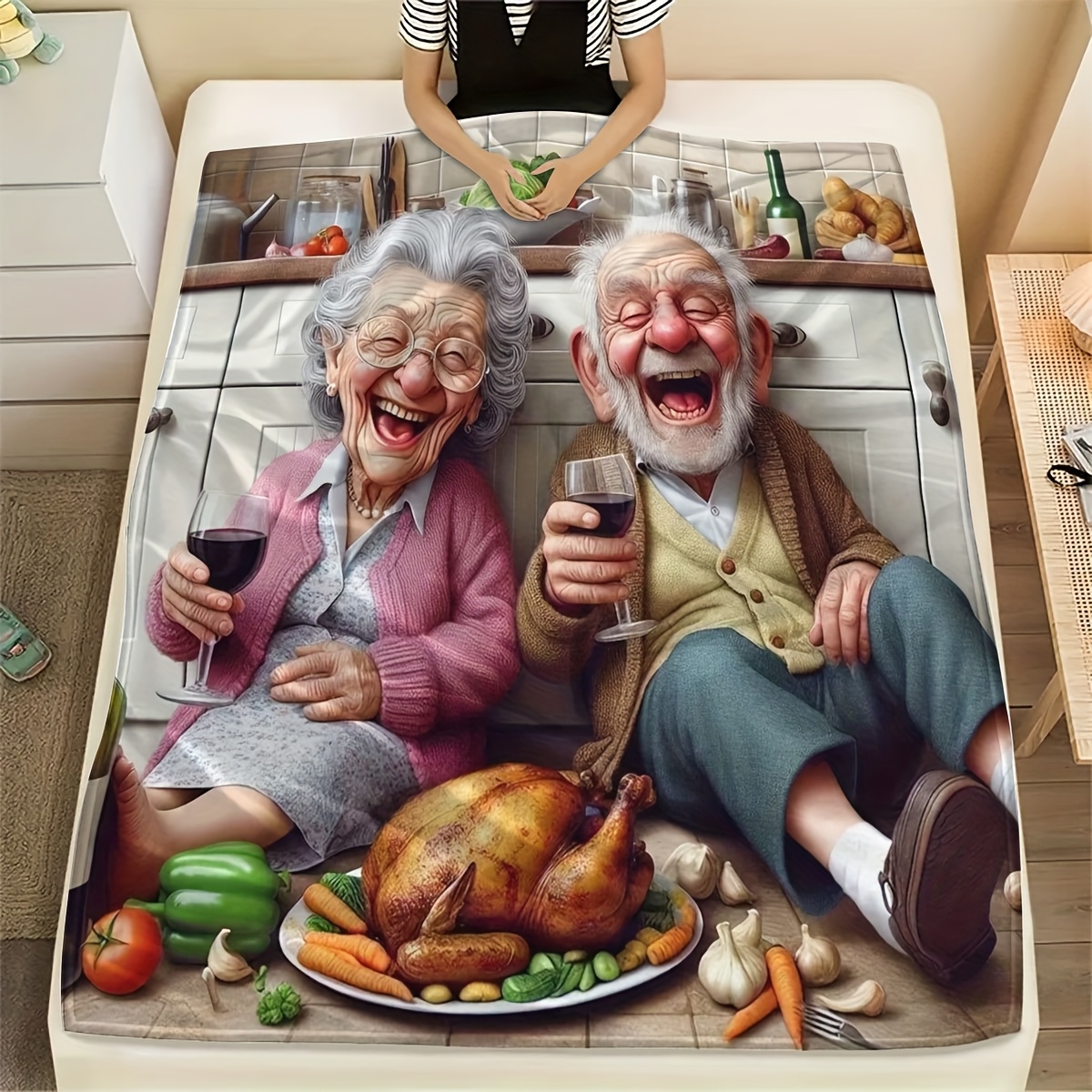 面白い漫画の老夫婦が七面鳥のロースト料理と赤ワインを楽しむ温 - Home Textiles Turkey のレビューと価格